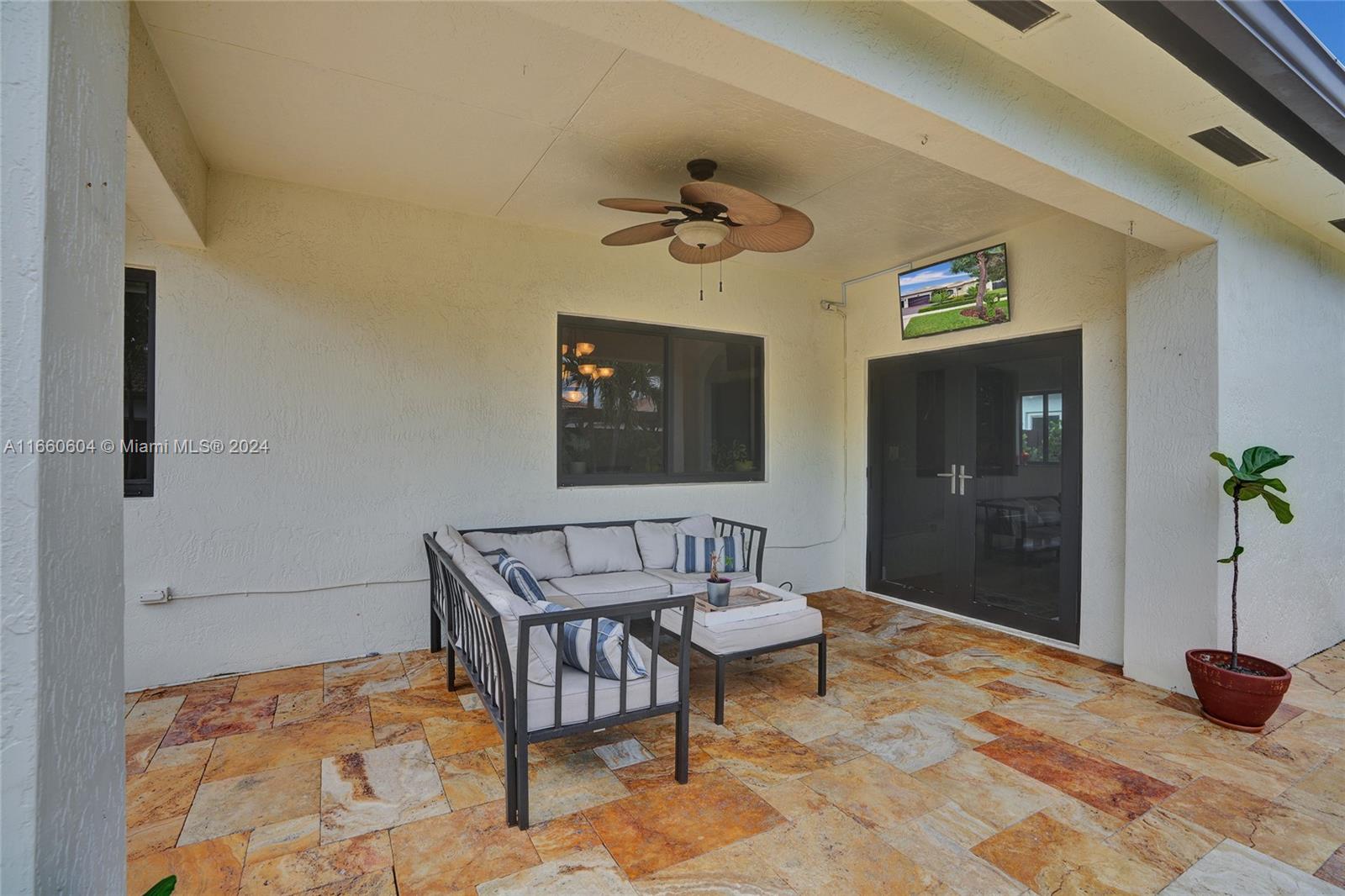 8843 NW 176th St, Hialeah, Florida image 37