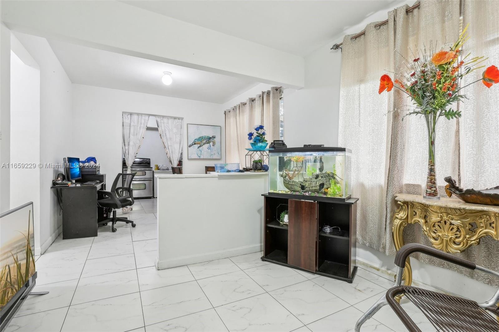 2406 NW 67th St, Miami, Florida image 22