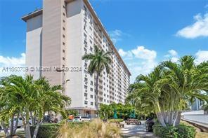 400 Kings Point Dr #327, Sunny Isles Beach, Florida image 1