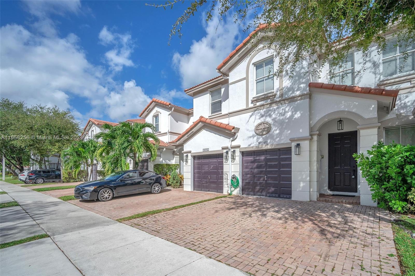 10749 NW 78th Ter #10749, Doral, Florida image 1