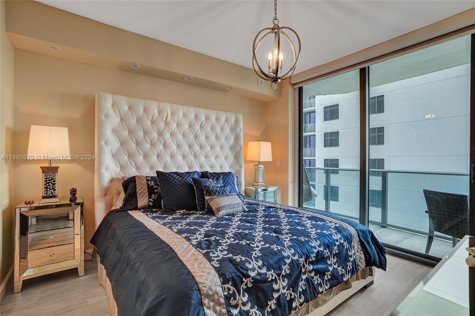 55 SW 9th St #2201, Miami FL 33130