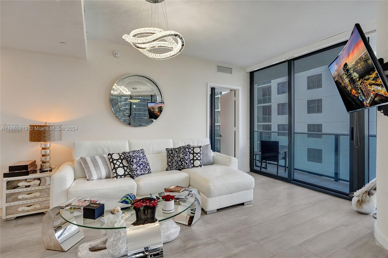 55 SW 9th St #2201, Miami FL 33130