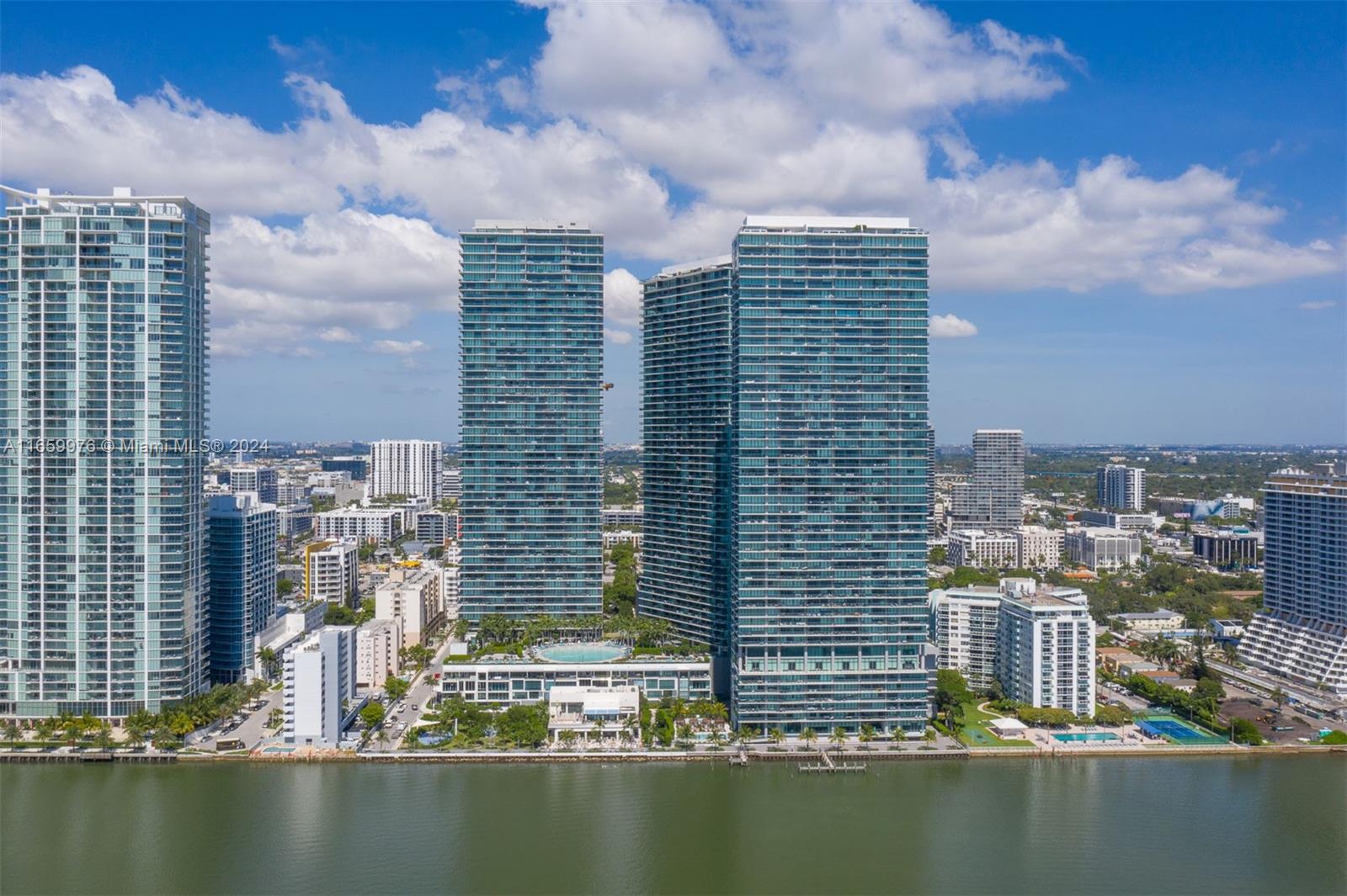 This gorgeously upgraded 1-bedroom unit at the prestigious One Paraiso in Edgewater offers an exceptional living experience. Enjoy breathtaking direct water views during the day and stunning nighttime skylight views of Miami Beach and Biscayne Bay. 

The unit boasts high-end upgrades, including solid core interior wood doors, an Italian marble backsplash, custom California home office den and walk-in closets. 

The expansive terrace is perfect for outdoor dining while taking in the serene water views. One Paraiso offers unparalleled amenities in Edgewater, such as three private pools, a sauna/spa, state-of-the-art gyms, wine storage, a cinema room, a business center for private meetings, a tennis/pickleball court, and an elegant space for private events.

Easy to show, contact LA