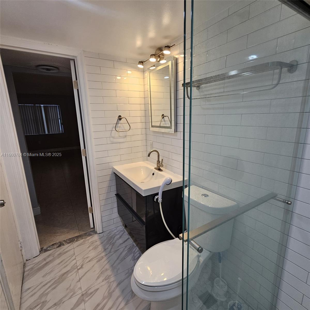 1182 W 37th Ter #11, Hialeah, Florida image 3