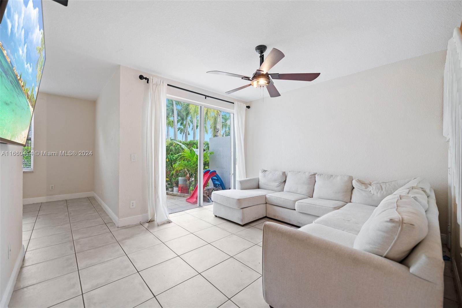 16819 SW 1st Mnr #16819, Pembroke Pines, Florida image 9