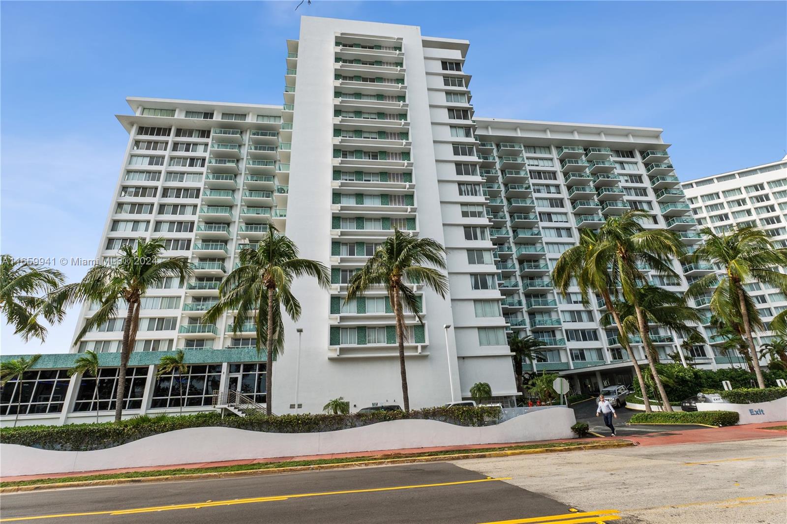 This spacious 1 Bed/1 Bath home at The Mirador 1000 in Miami Beach features a spacious balcony and was recently completely renovated with ceramic wood-style floors, new kitchen cabinets and appliances, and a brand new bathroom. The Mirador 1000 is a full-service building that has gone through major renovations, including new glass balconies, hurricane impact windows, an updated lobby and pool deck area, hallways, and much more. It also offers convenient laundry rooms on each floor, a fully equipped gym, an on-site convenience store and hair salon, and 24-hr security. This excellent South Beach location is across the street from Whole Foods, and Flamingo Park, Trader Joe's, many shops, cafes & restaurants are all within close proximity. Offered fully furnished and ready for move-in!