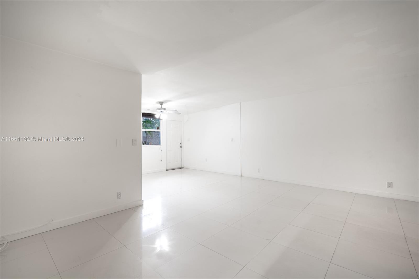 20350 W Country Club Dr #123-4, Aventura, Florida image 10