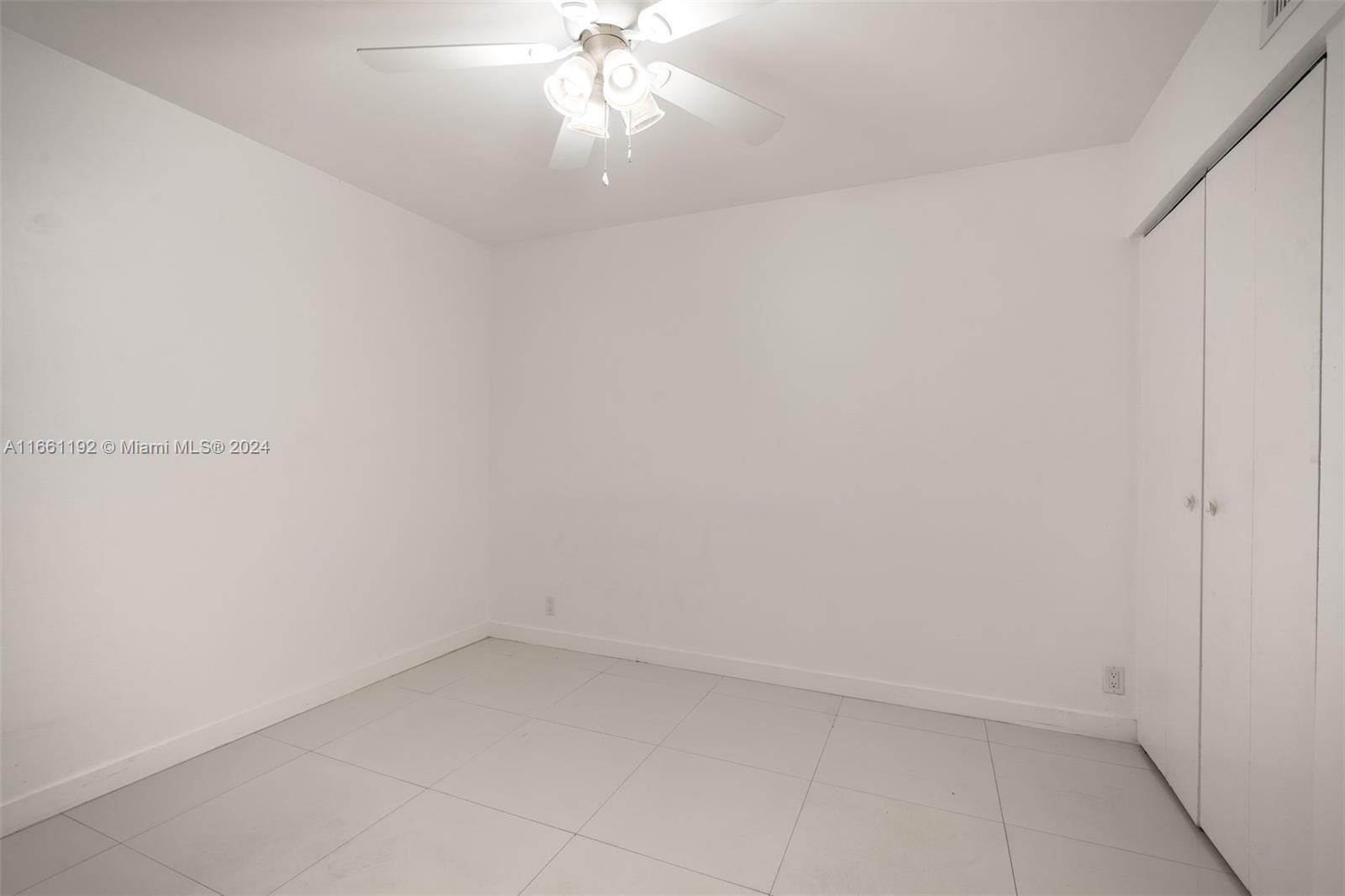 20350 W Country Club Dr #123-4, Aventura, Florida image 12