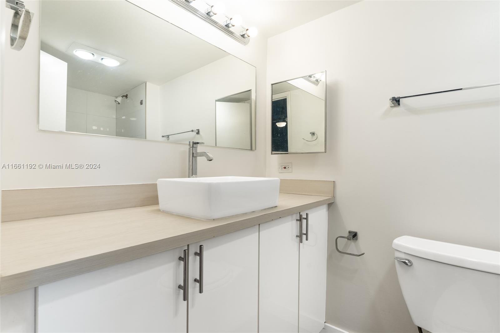 20350 W Country Club Dr #123-4, Aventura, Florida image 14