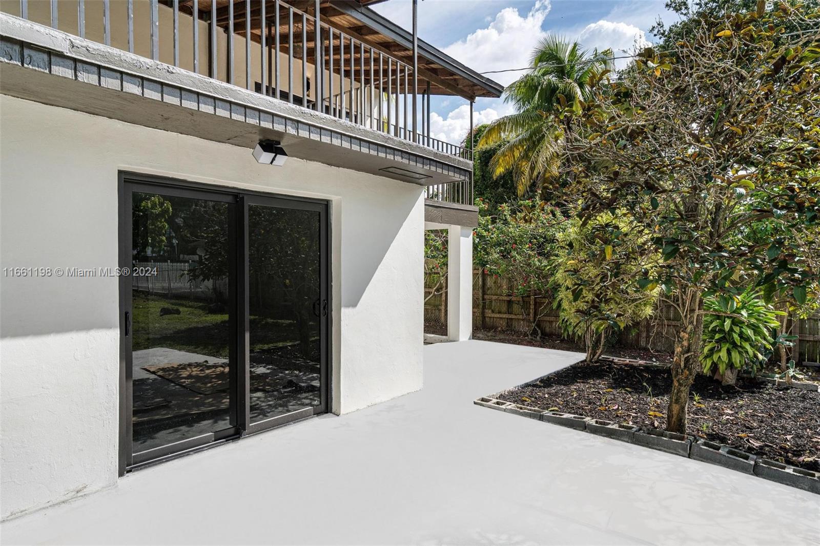 1523 NW 38th St, Miami, Florida image 4