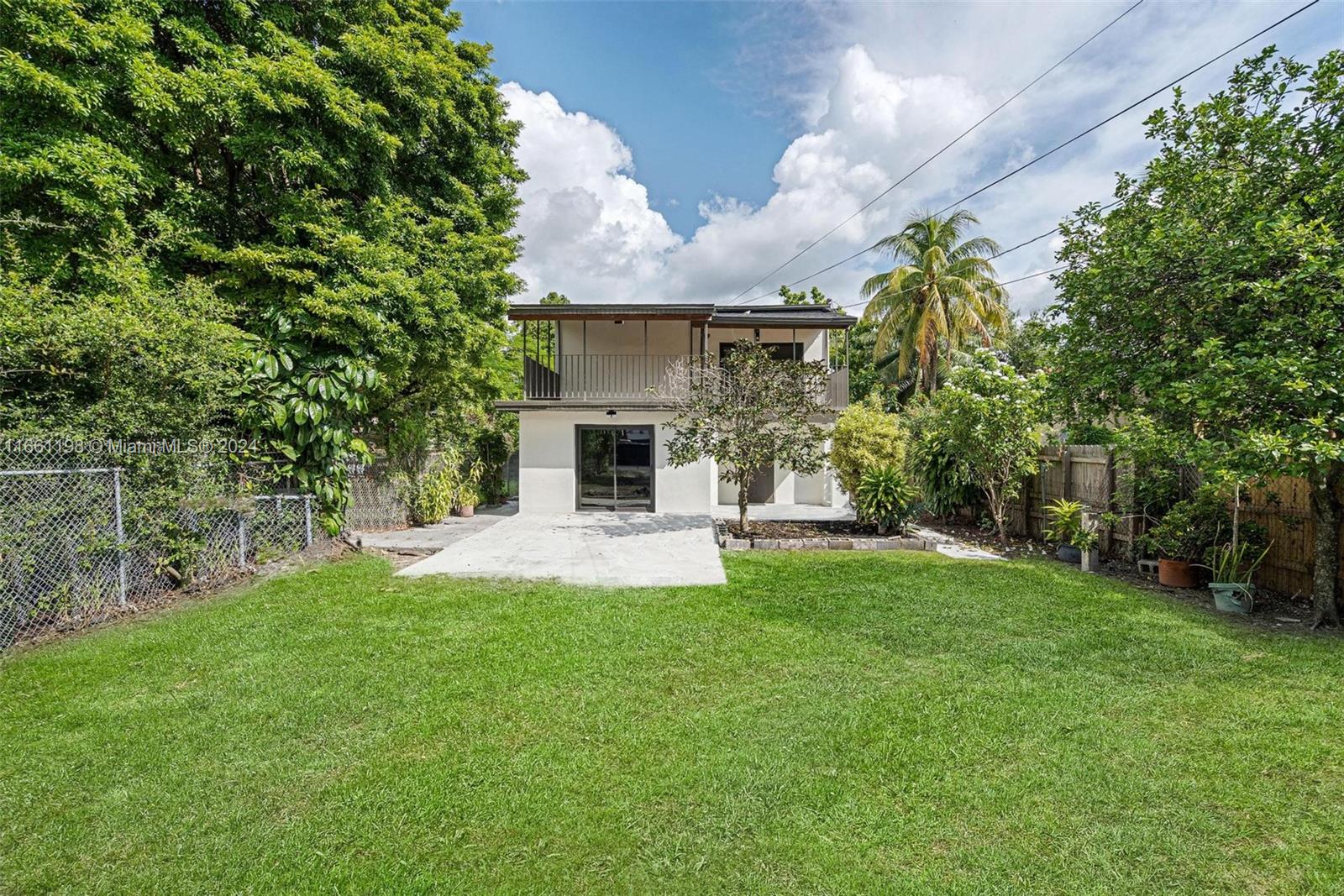 1523 NW 38th St, Miami, Florida image 41