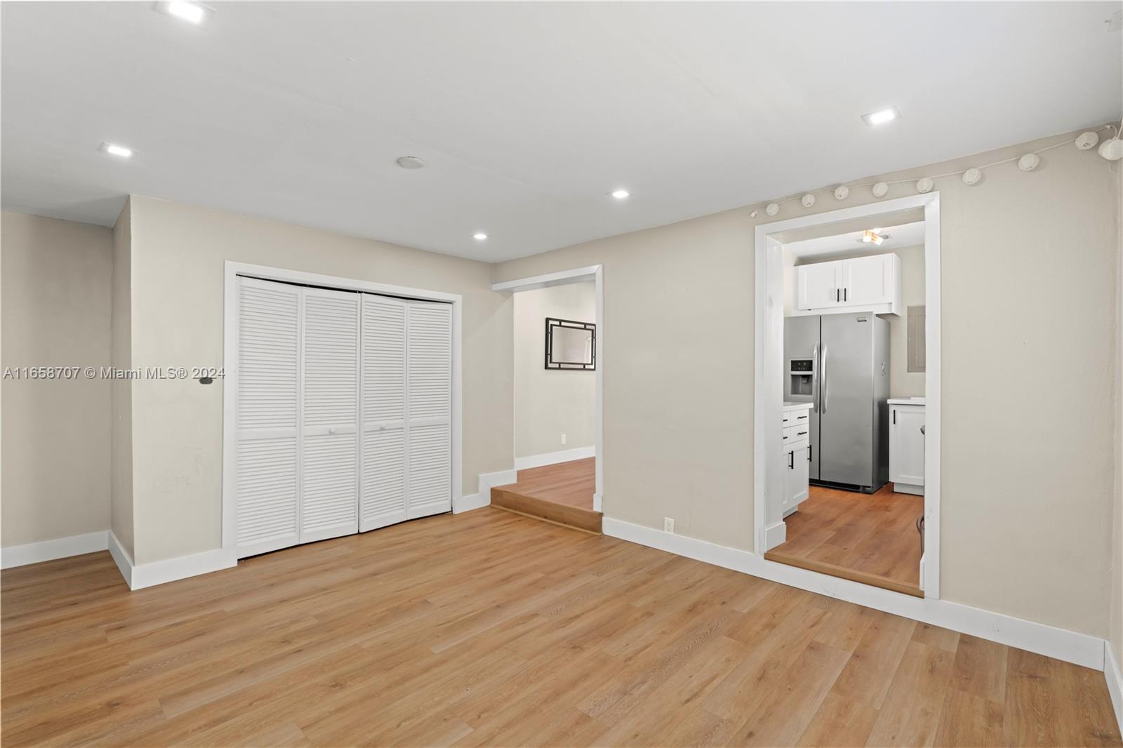 Listing Photo 22