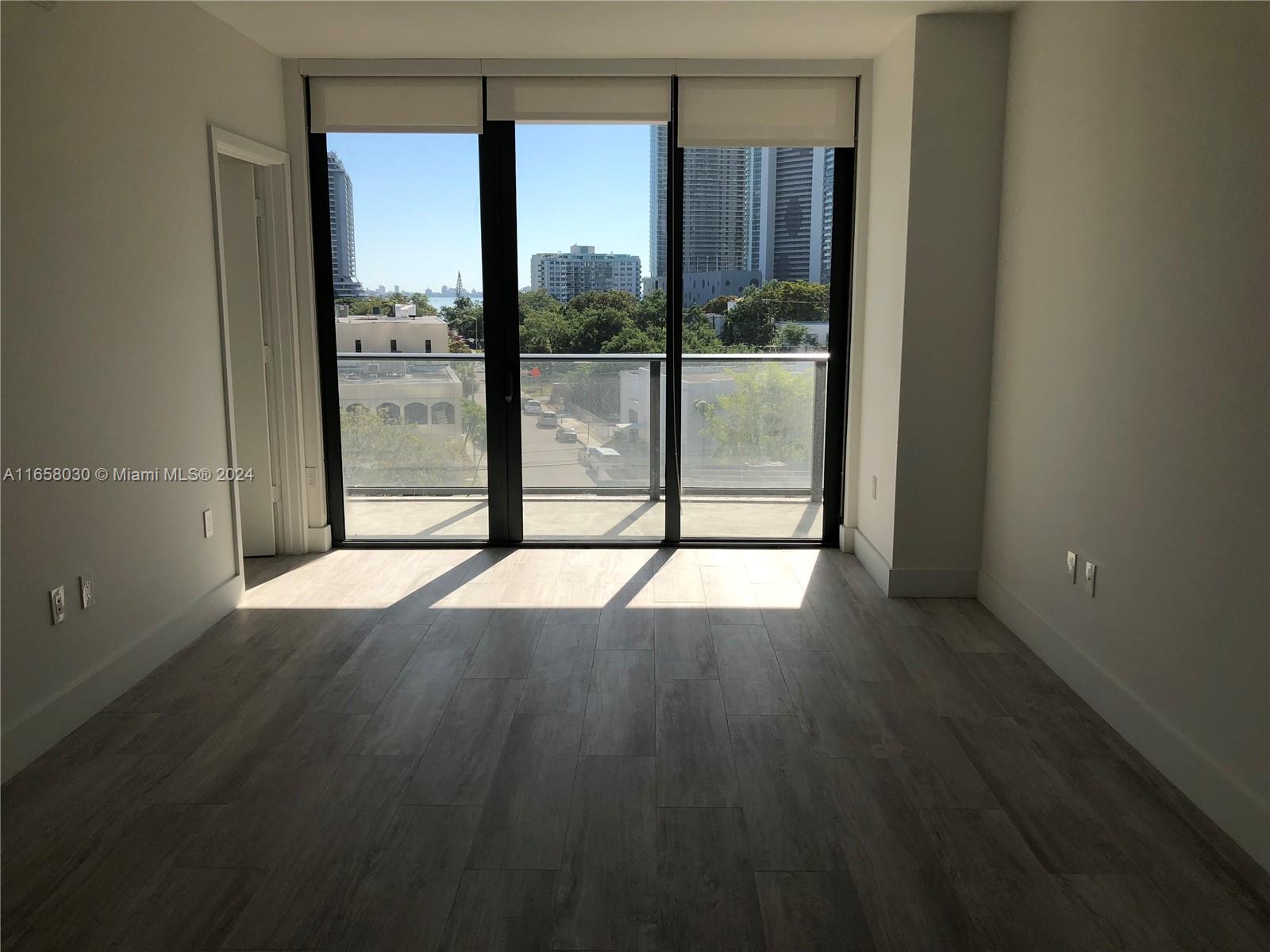 121 NE 34th St #L406, Miami FL 33137