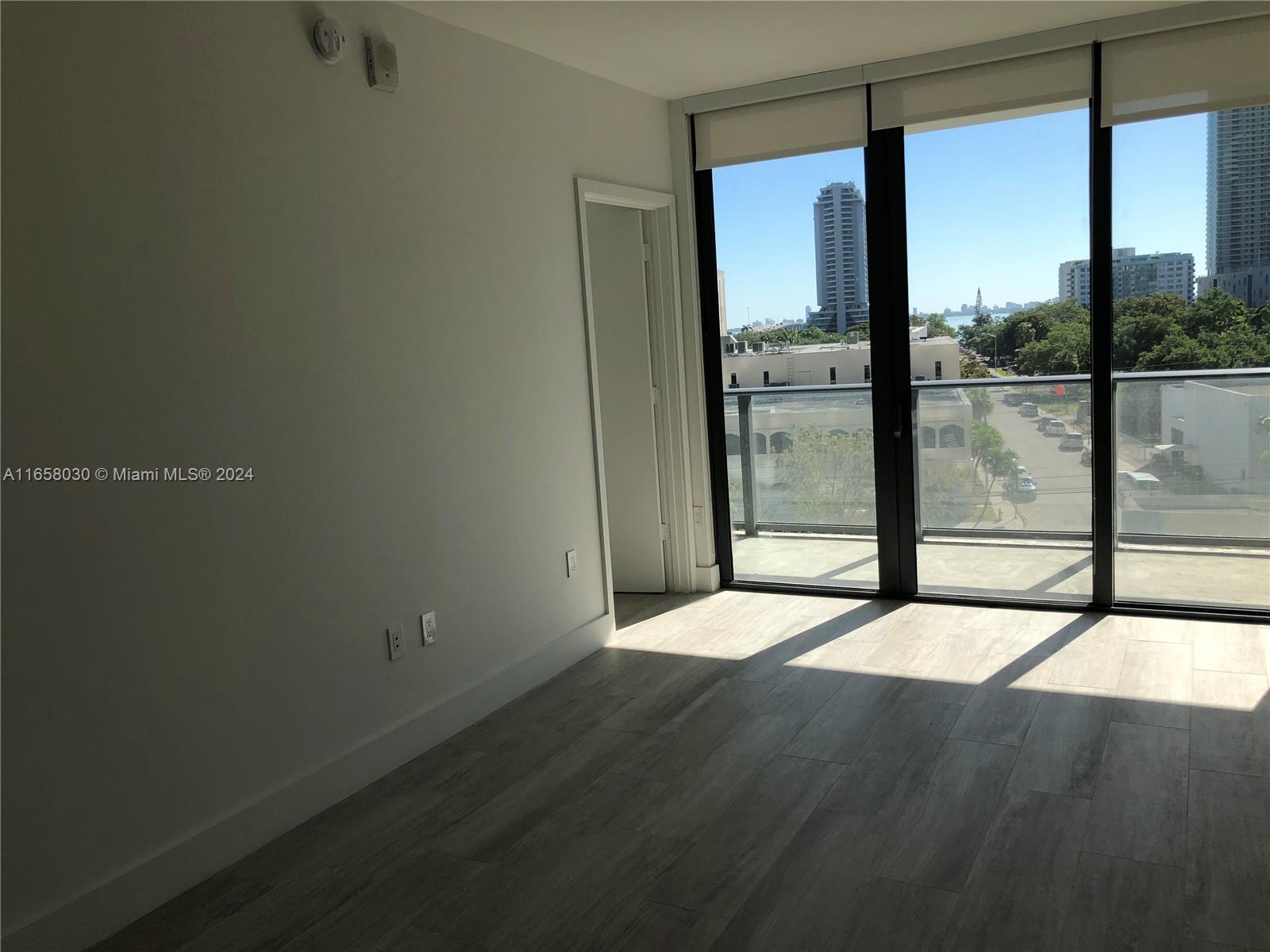 121 NE 34th St #L406, Miami FL 33137