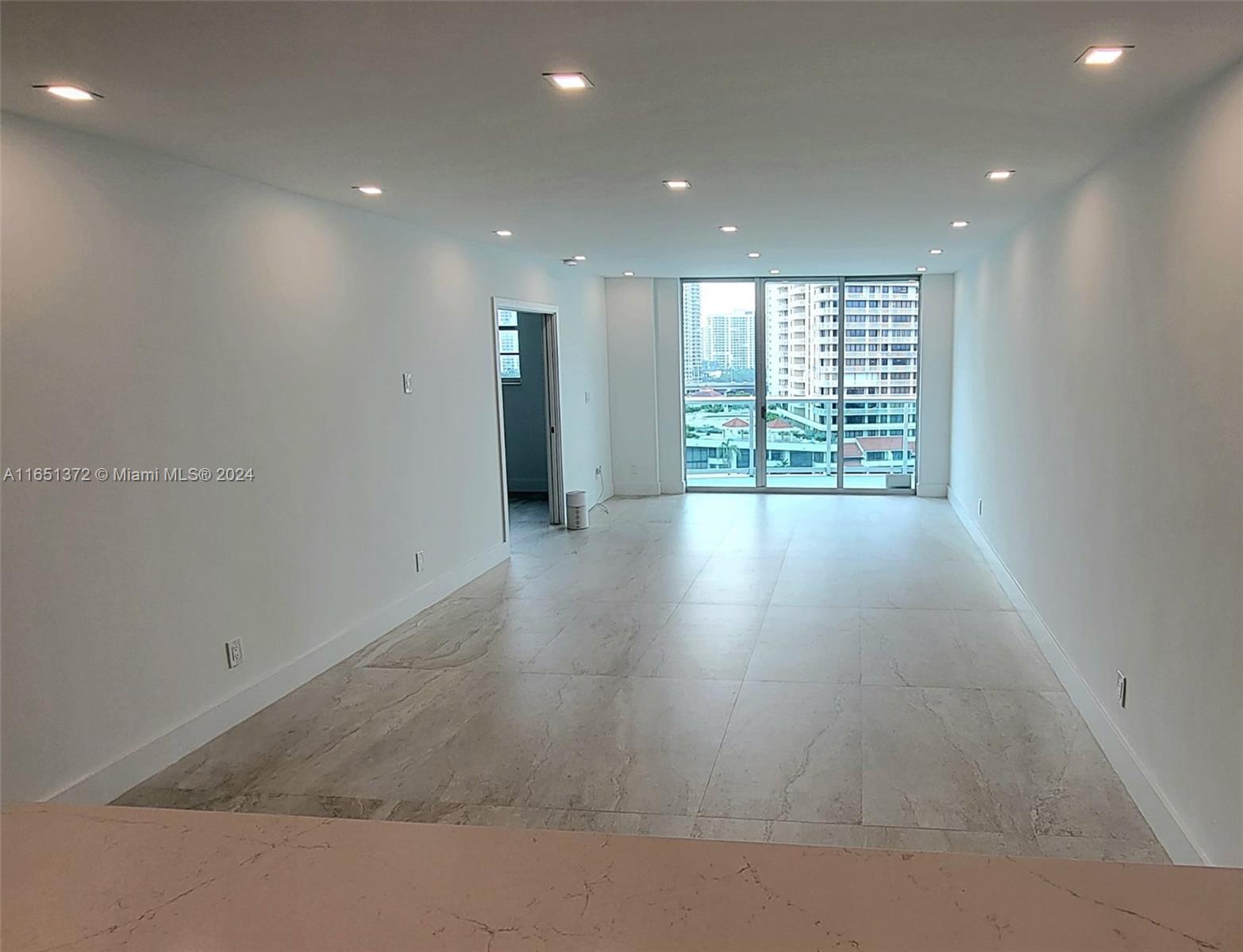 19390 Collins Ave #1025, Sunny Isles Beach, Florida image 4