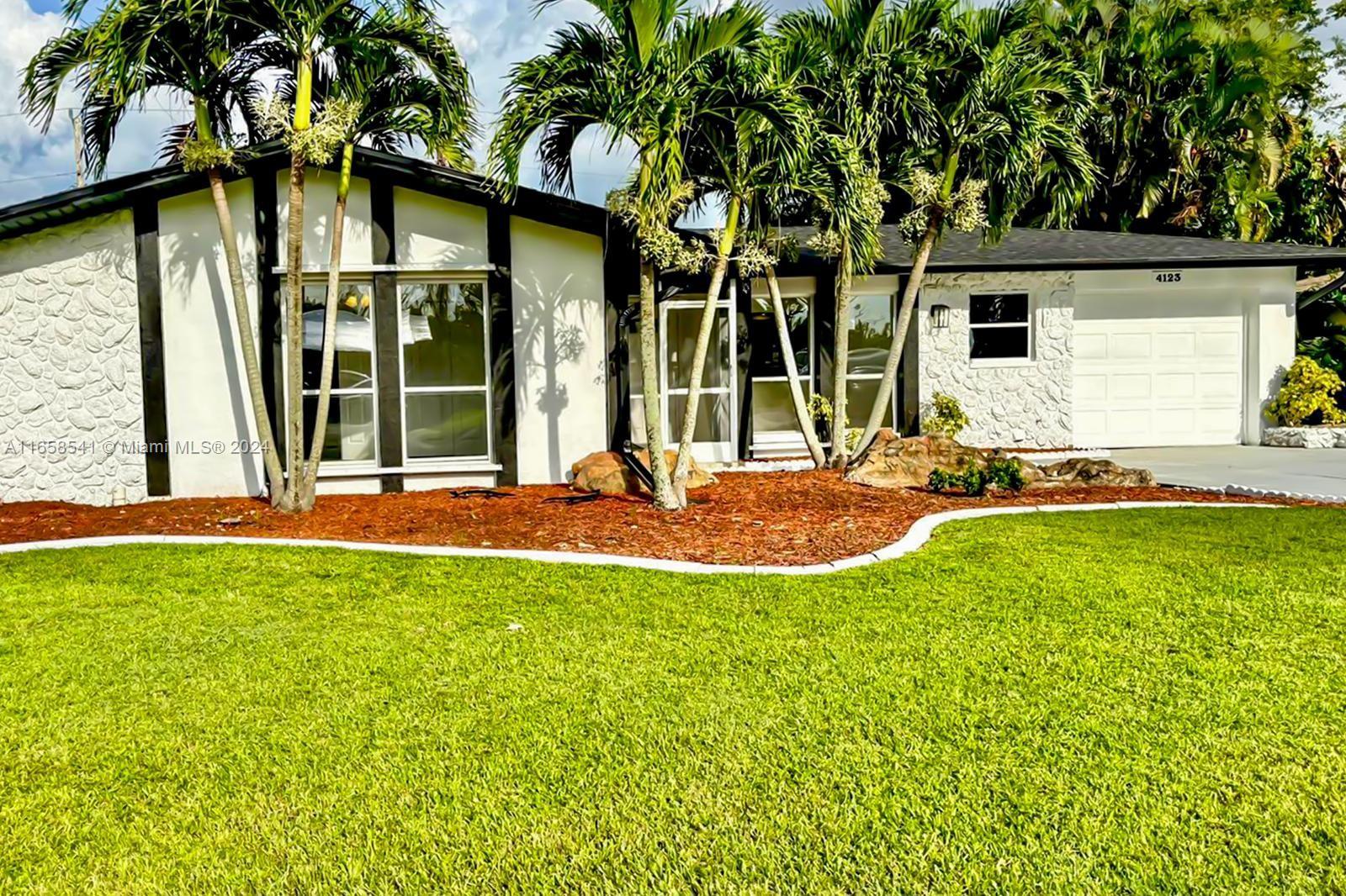 4123 SE 3rd Ave, Cape Coral, Florida image 2