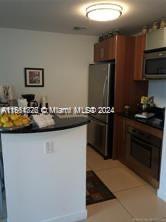 300 S Biscayne Blvd #L-832, Miami FL 33131