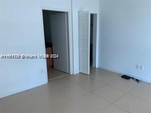 300 S Biscayne Blvd #L-832, Miami FL 33131