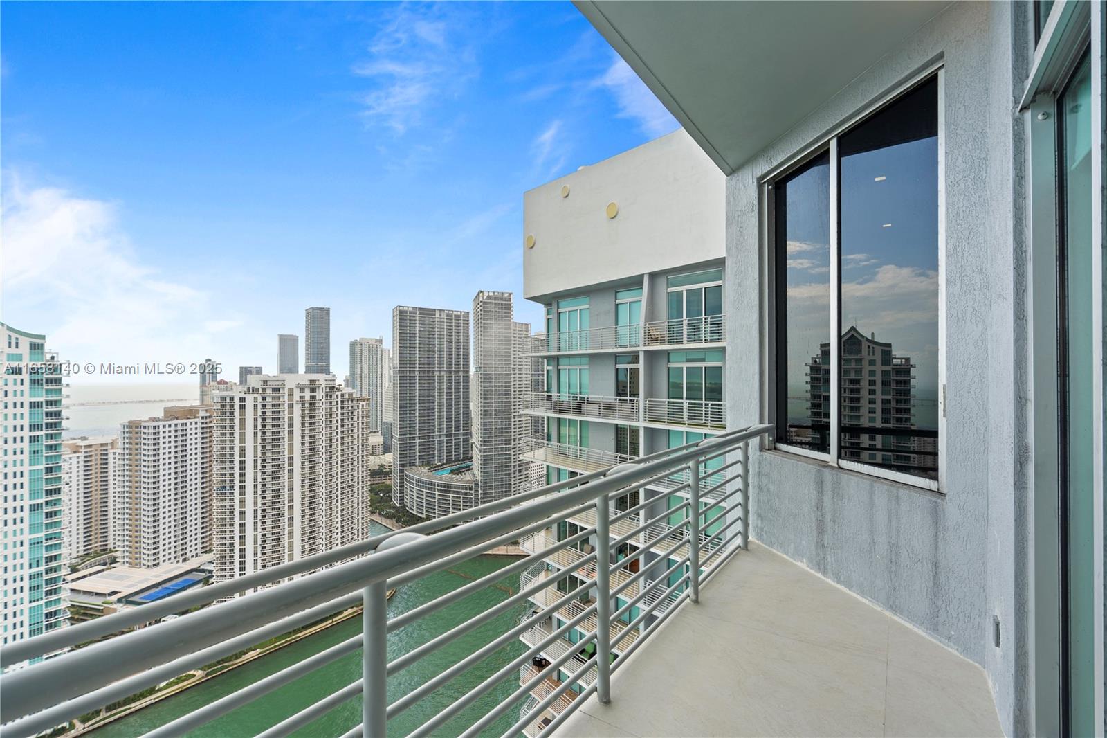 335 S Biscayne Blvd #UPH-01, Miami FL 33131