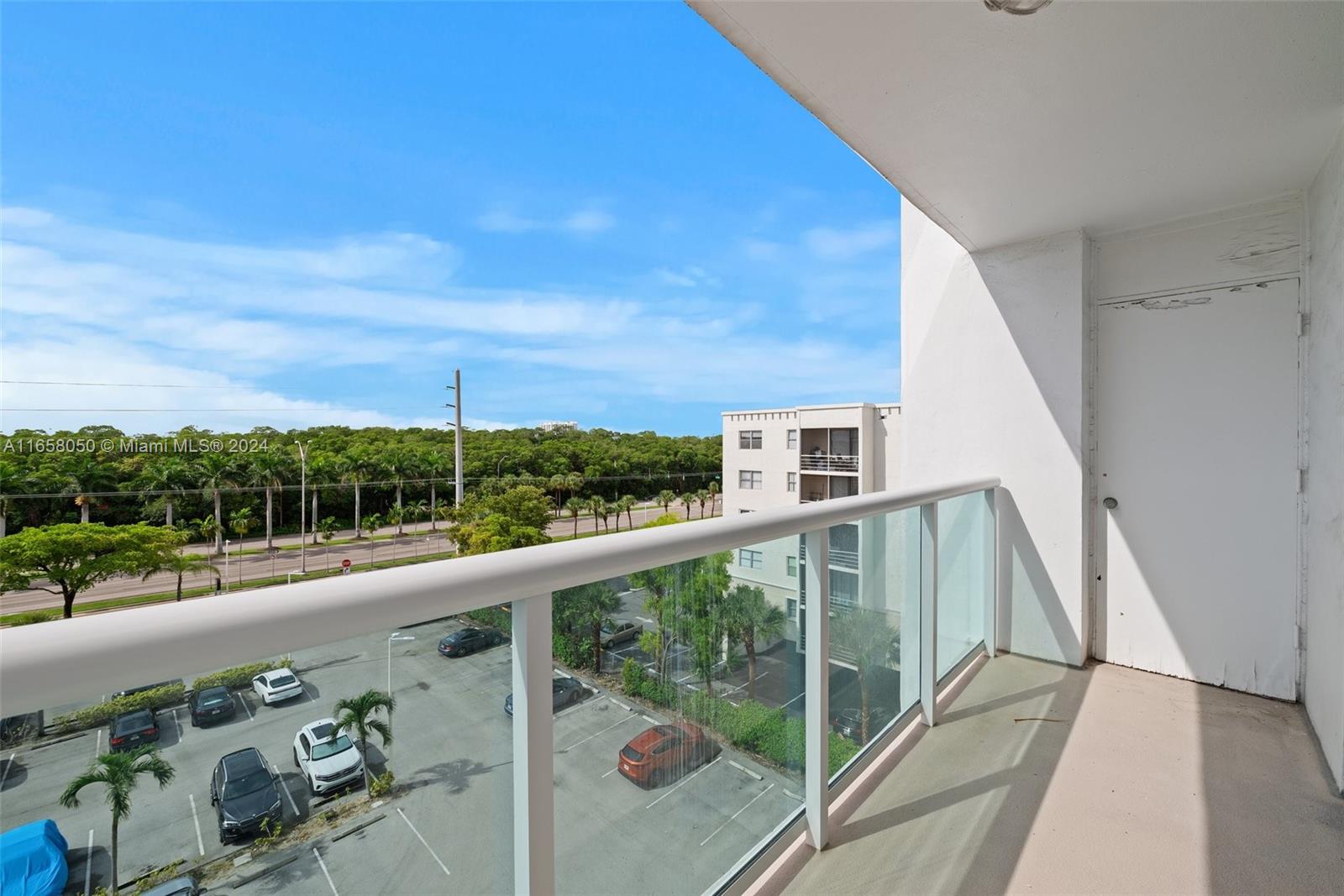 2841 NE 163rd St #602, North Miami Beach, Florida image 15