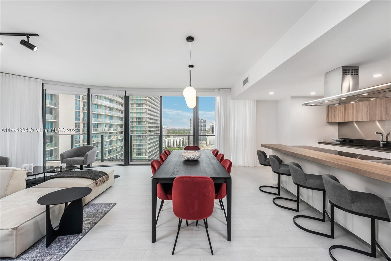 1000 Brickell Plz #2102, Miami FL 33131