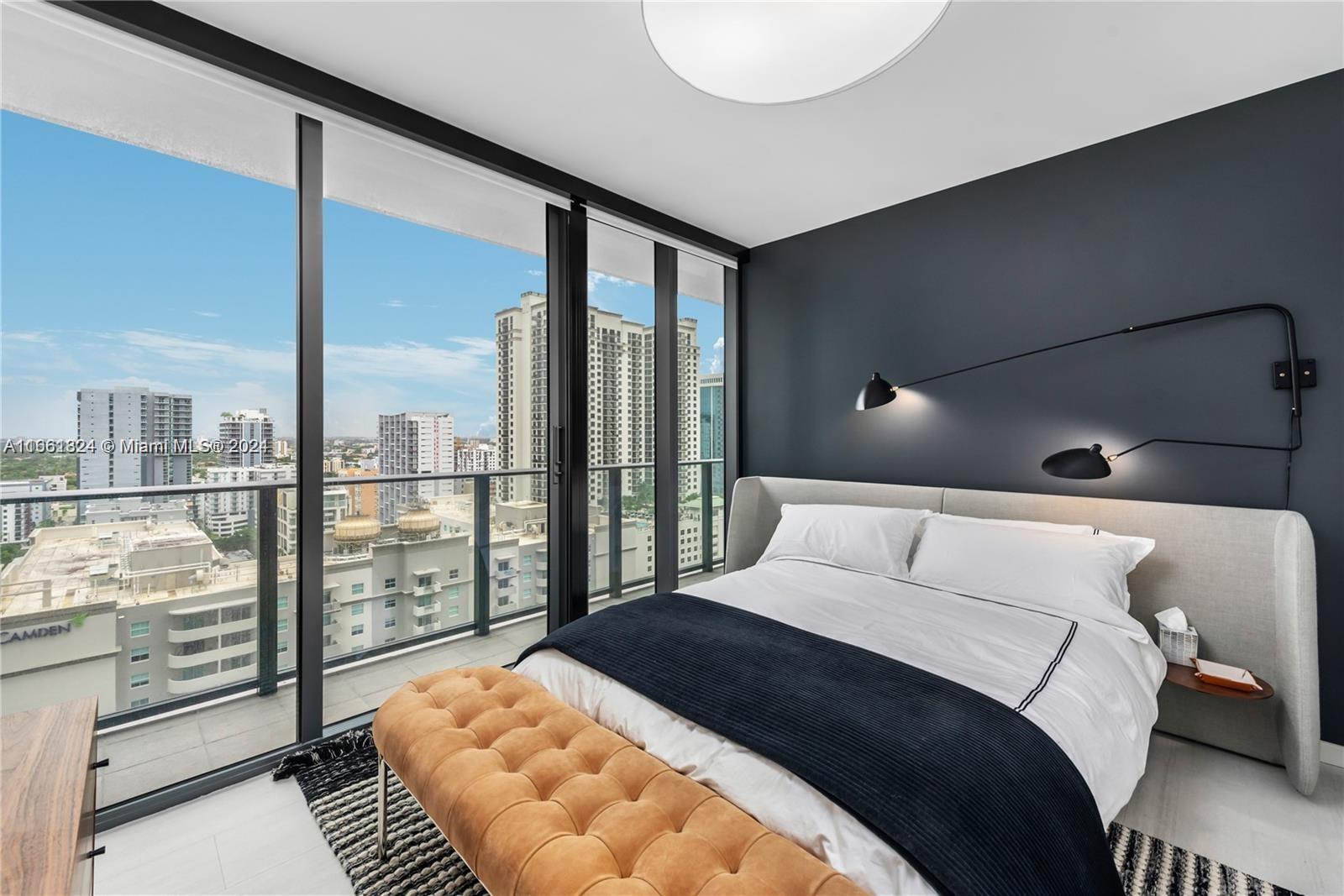 1000 Brickell Plz #2102, Miami FL 33131