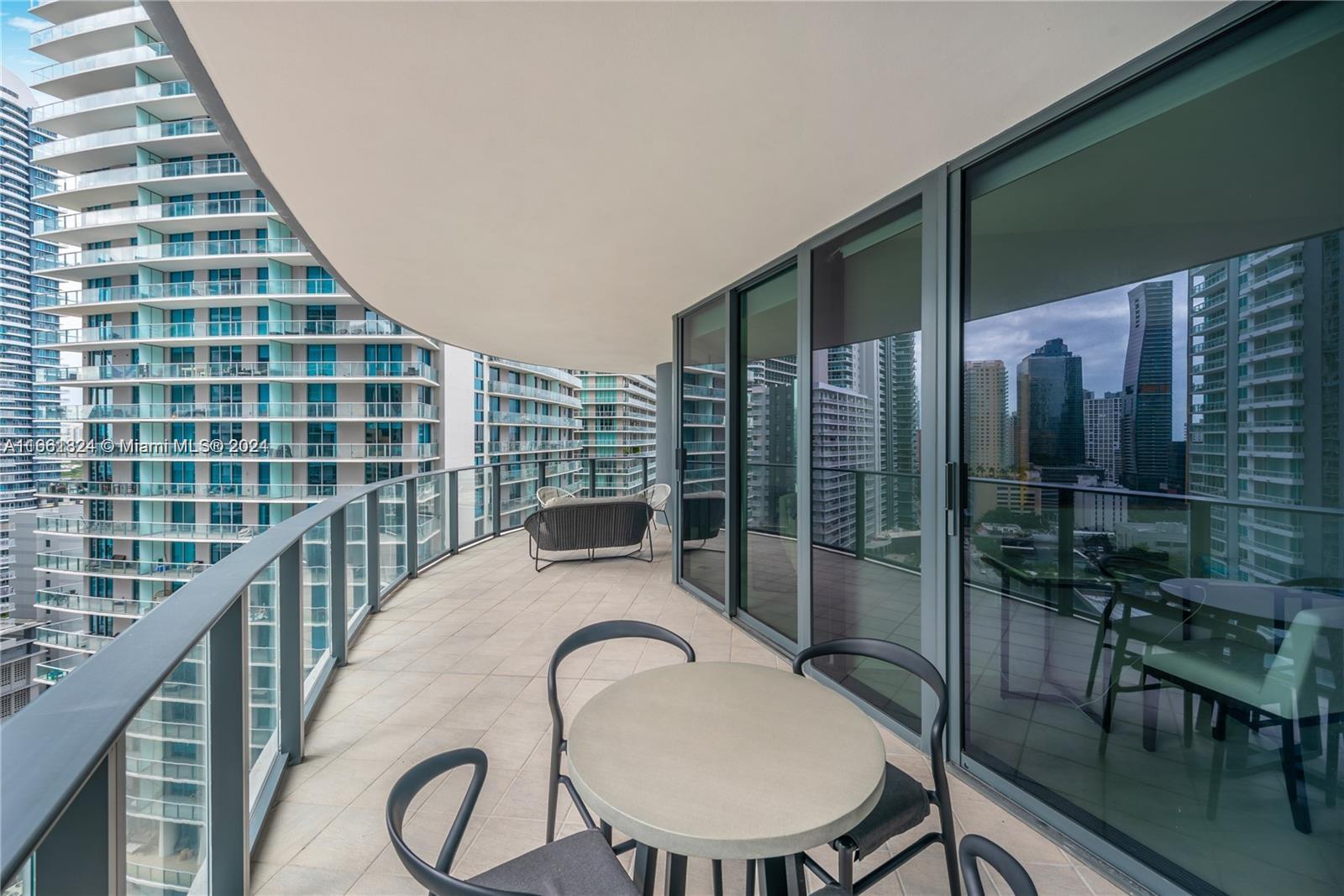 1000 Brickell Plz #2102, Miami FL 33131