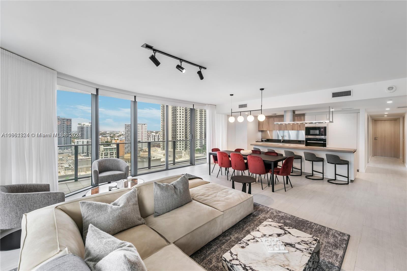 1000 Brickell Plz #2102, Miami FL 33131