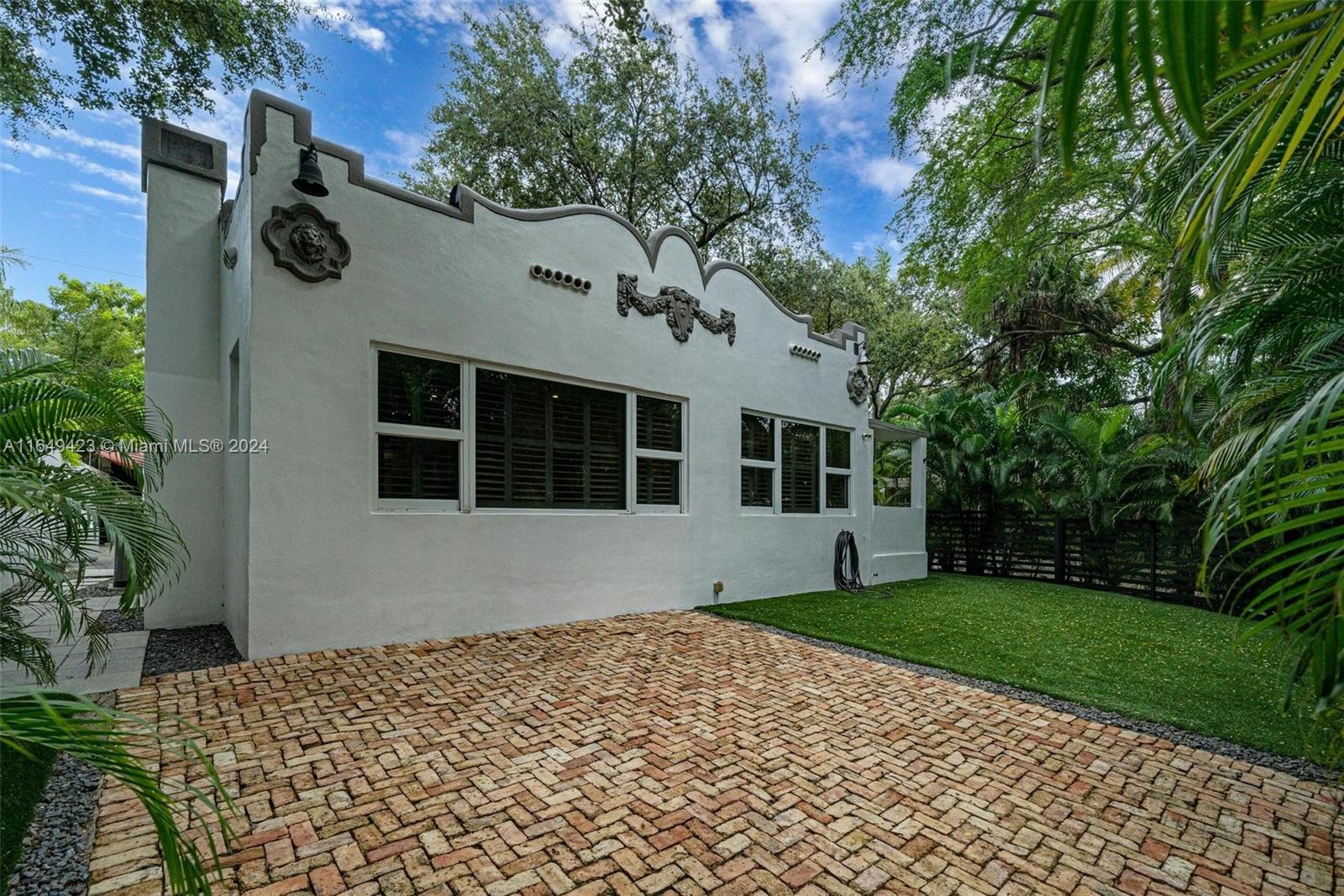 Listing Photo 17