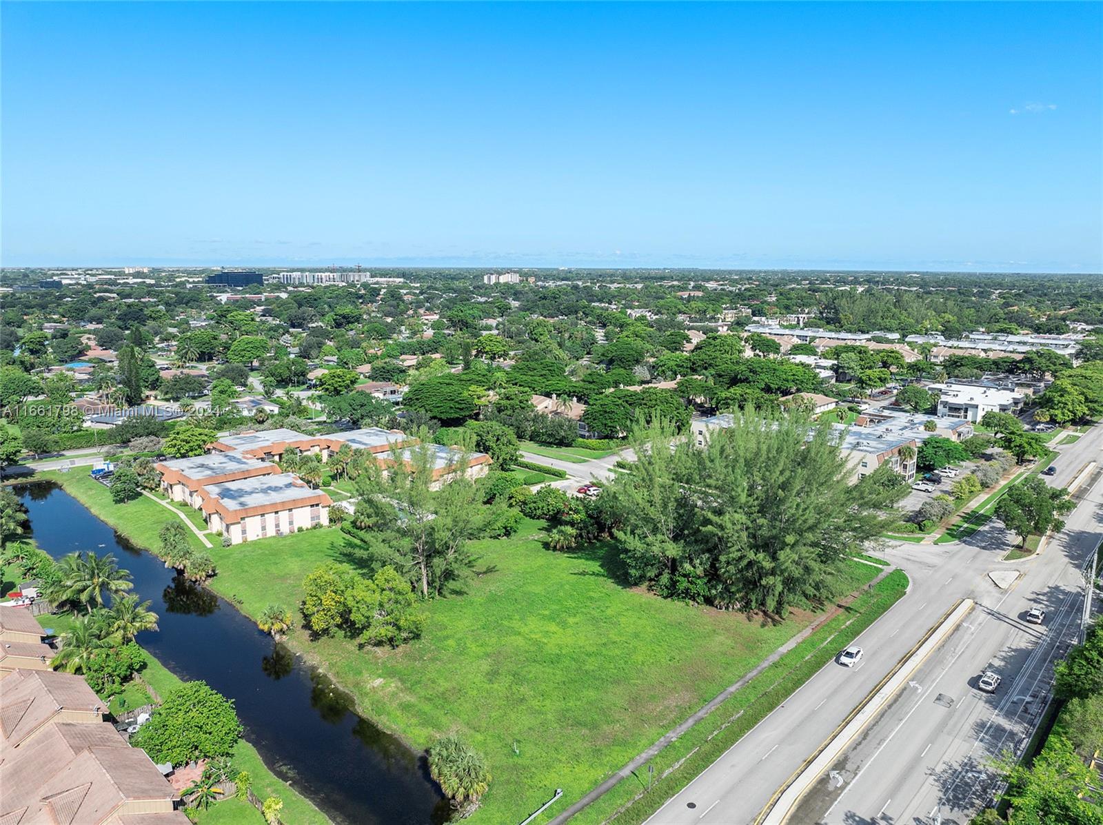 Riverside Dr, Coral Springs, Florida image 4