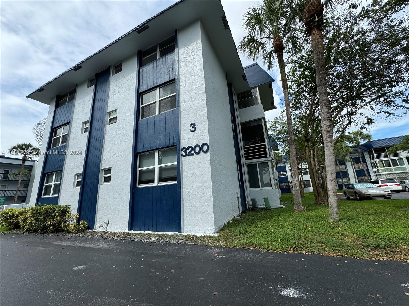 3200 Holiday Springs Blvd #3-210, Margate, Florida image 19