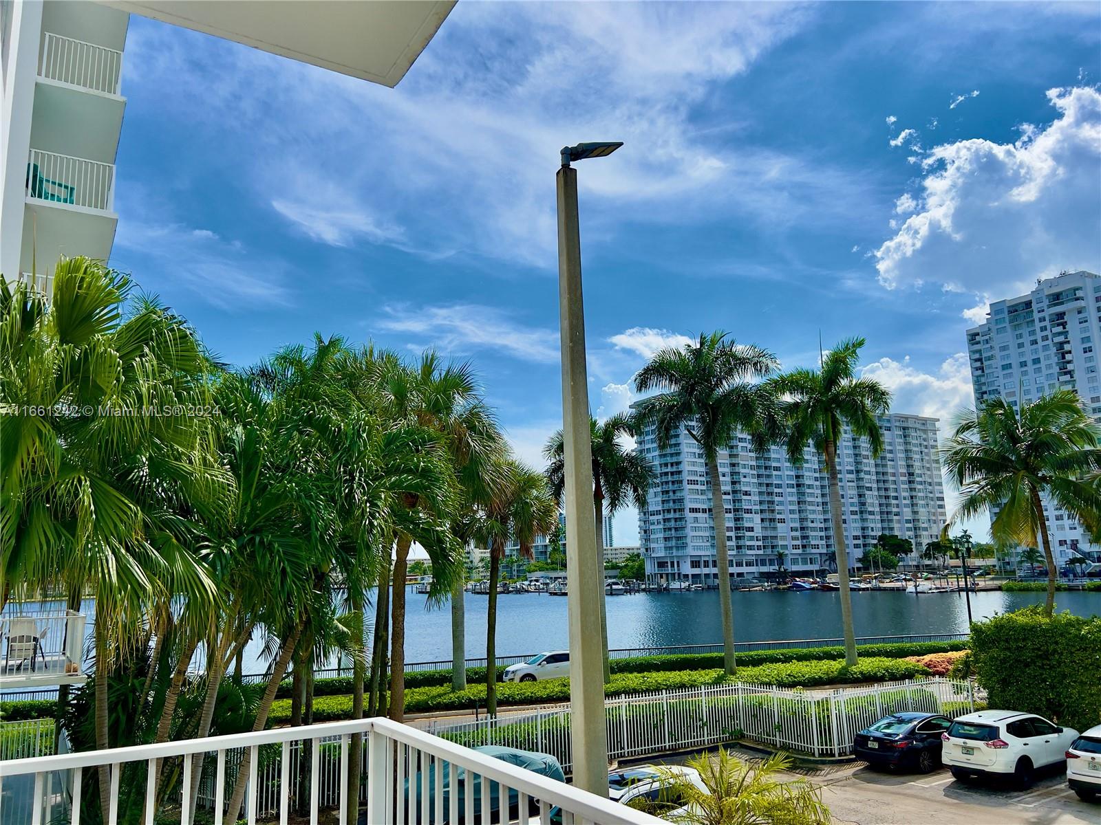 2801 NE 183rd St #215W, Aventura, Florida image 21