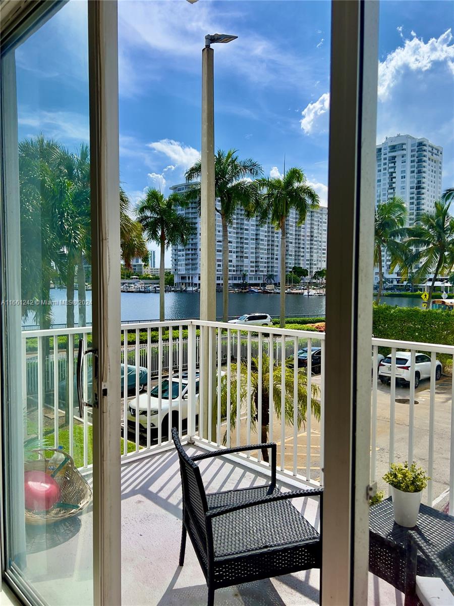 2801 NE 183rd St #215W, Aventura, Florida image 22