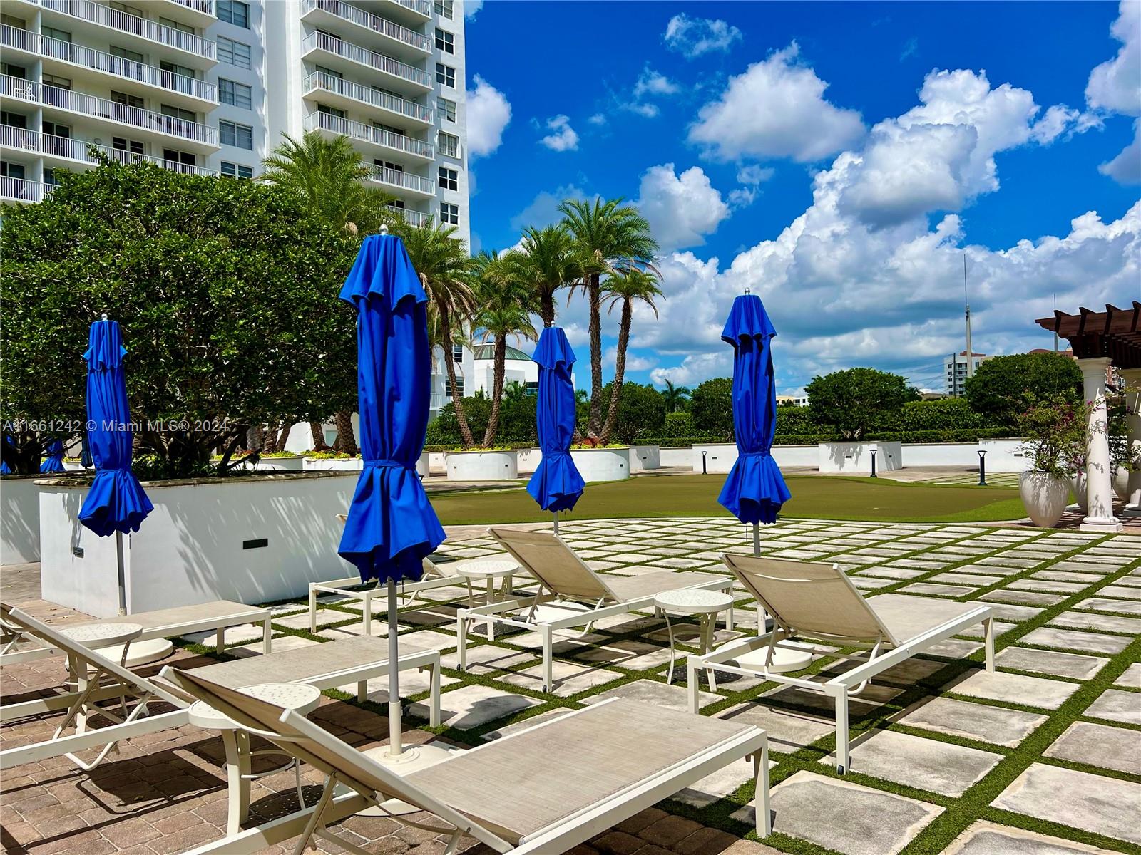 2801 NE 183rd St #215W, Aventura, Florida image 35