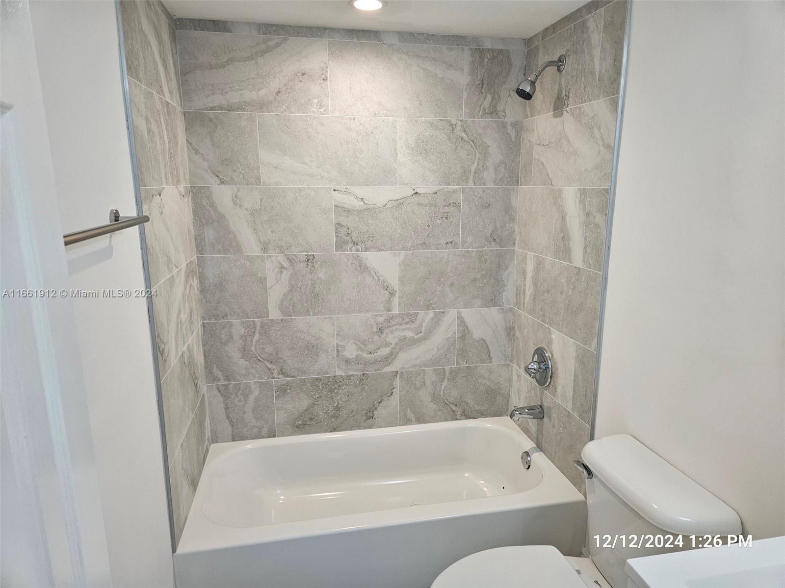 899 W 79th Pl, Hialeah, Florida image 34