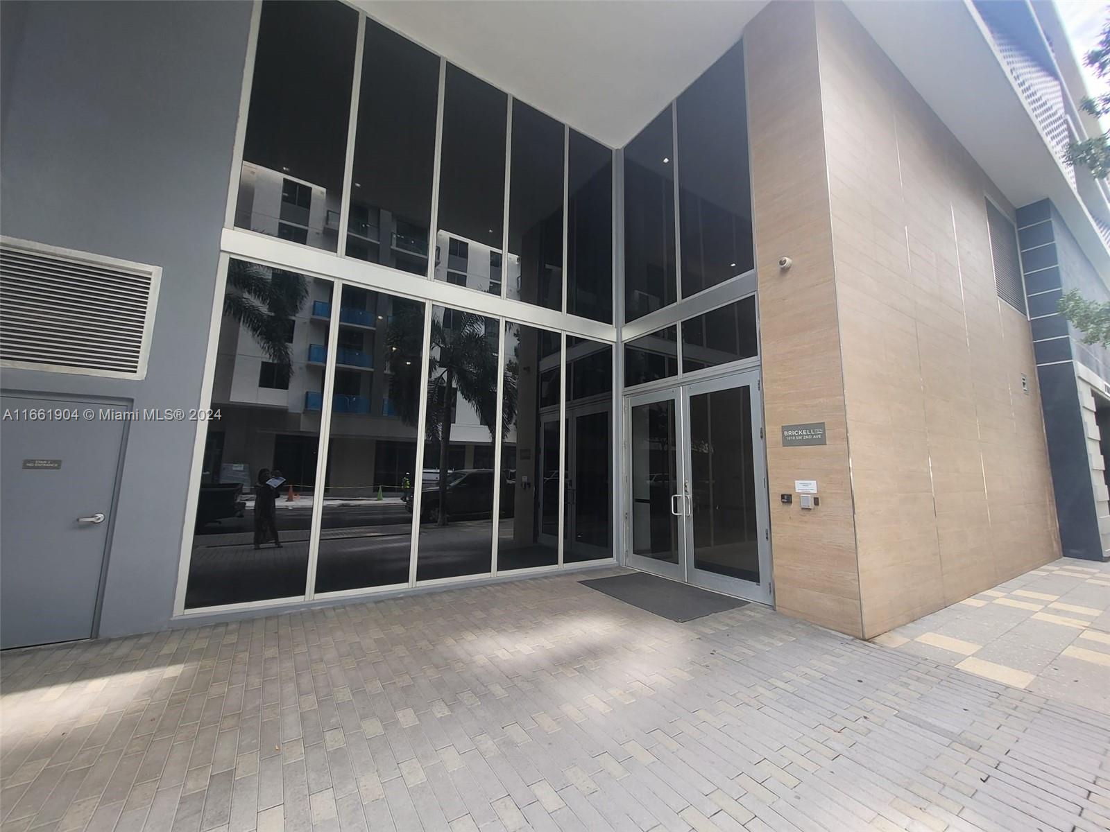 1010 SW 2nd Ave #1903, Miami FL 33130
