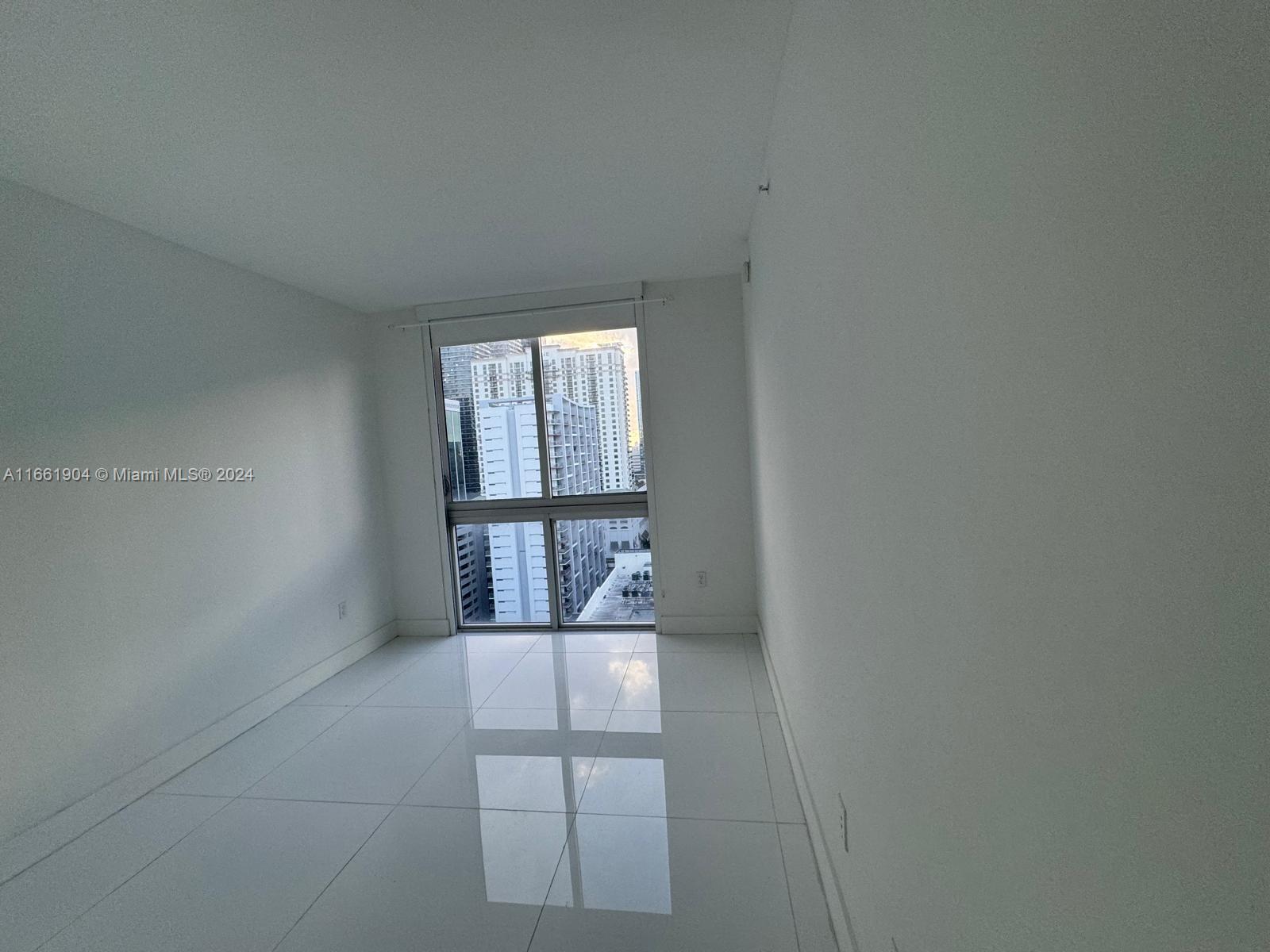 1010 SW 2nd Ave #1903, Miami FL 33130