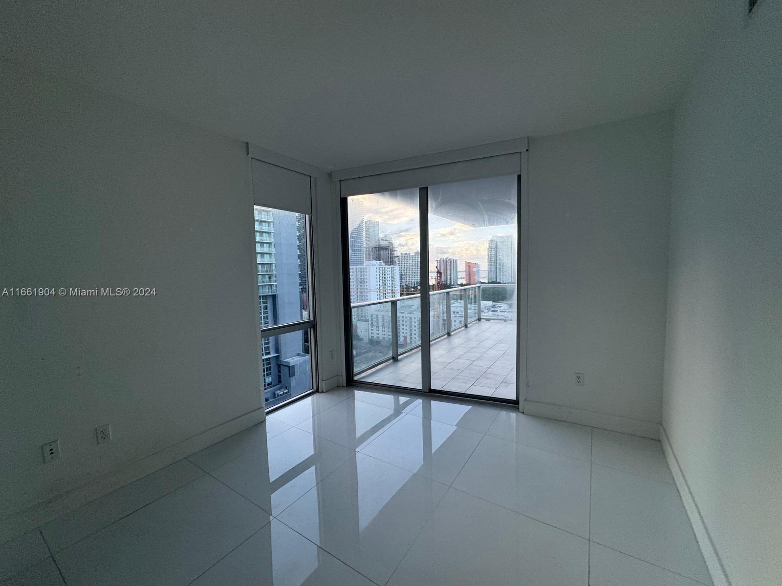 1010 SW 2nd Ave #1903, Miami FL 33130