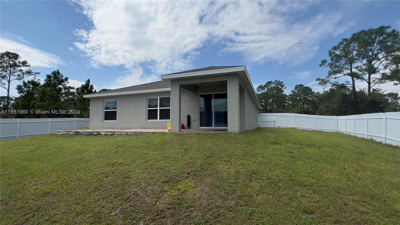 611 Woodcrest Dr, Lehigh Acres, Florida image 32