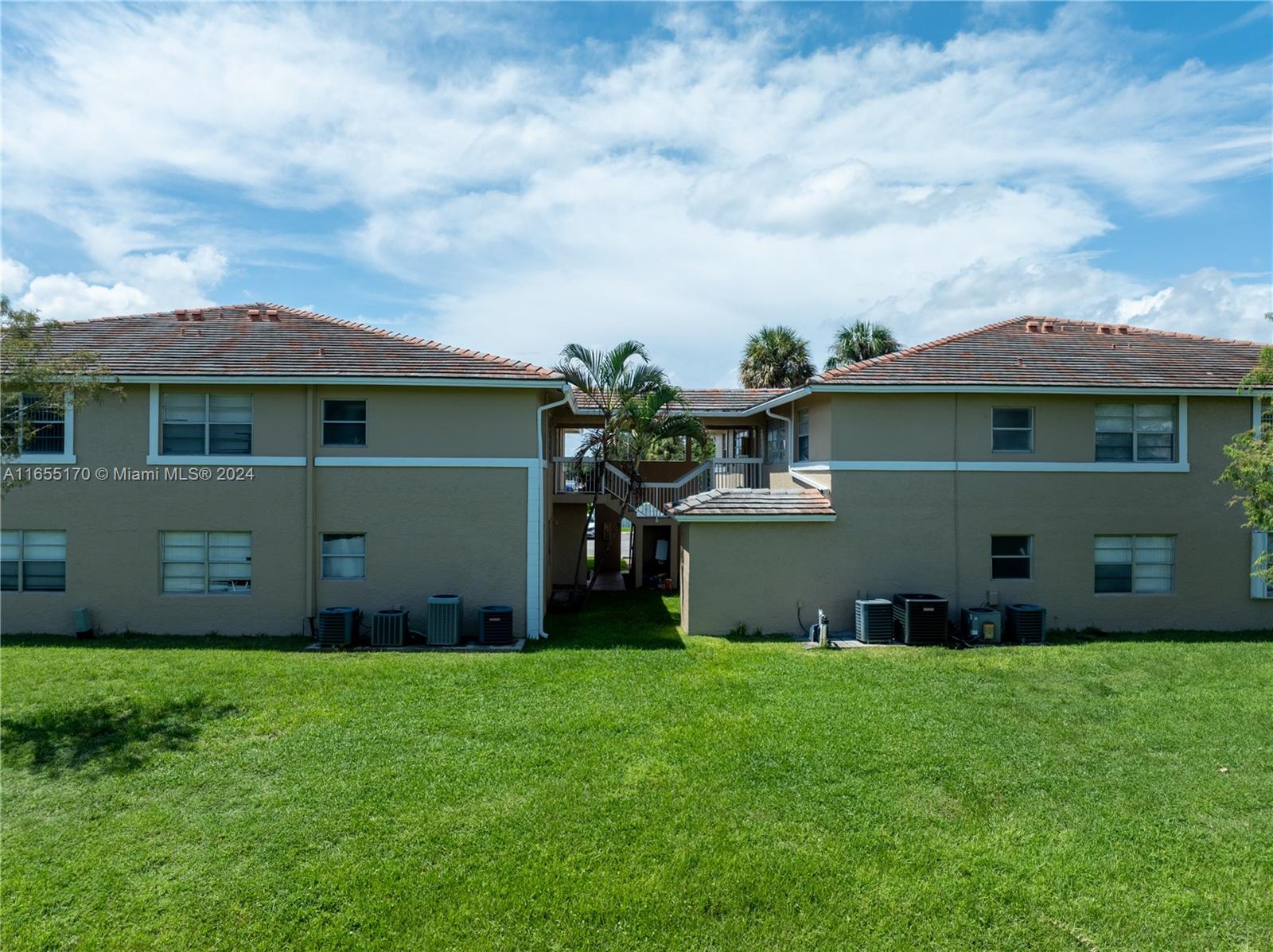 1041 Twin Lakes Dr #27-A, Coral Springs, Florida image 3