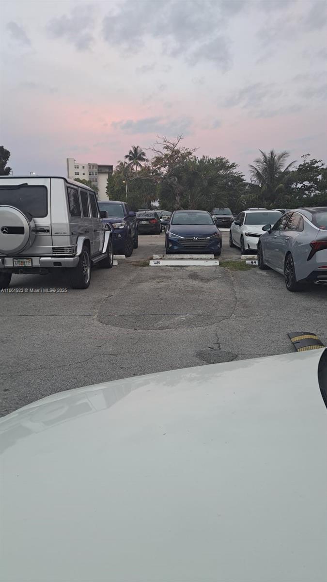 Listing Photo 11