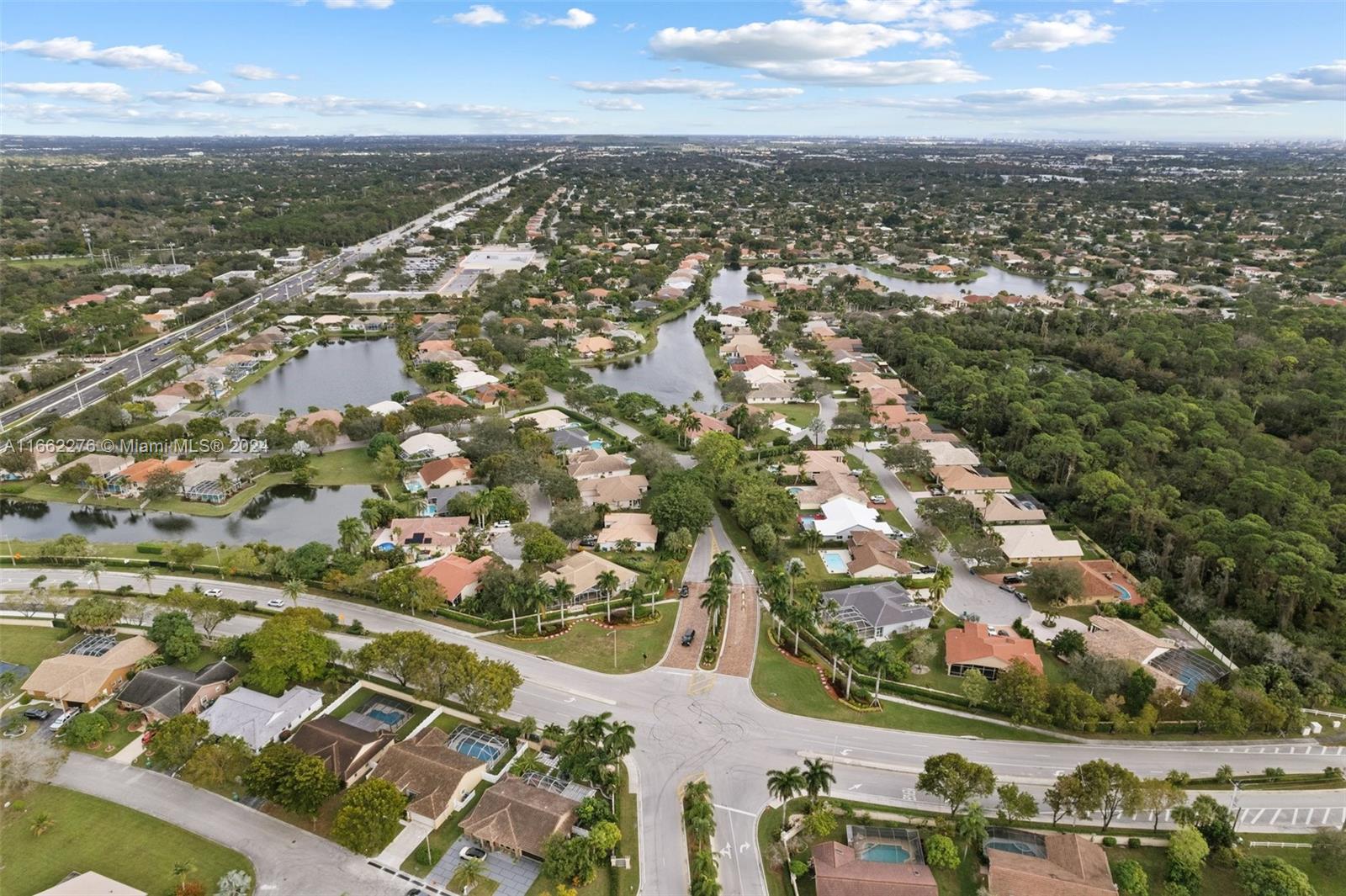 8489 NW 43rd Ct, Coral Springs, Florida image 41