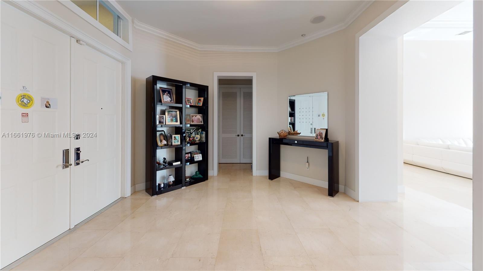Listing Photo 9