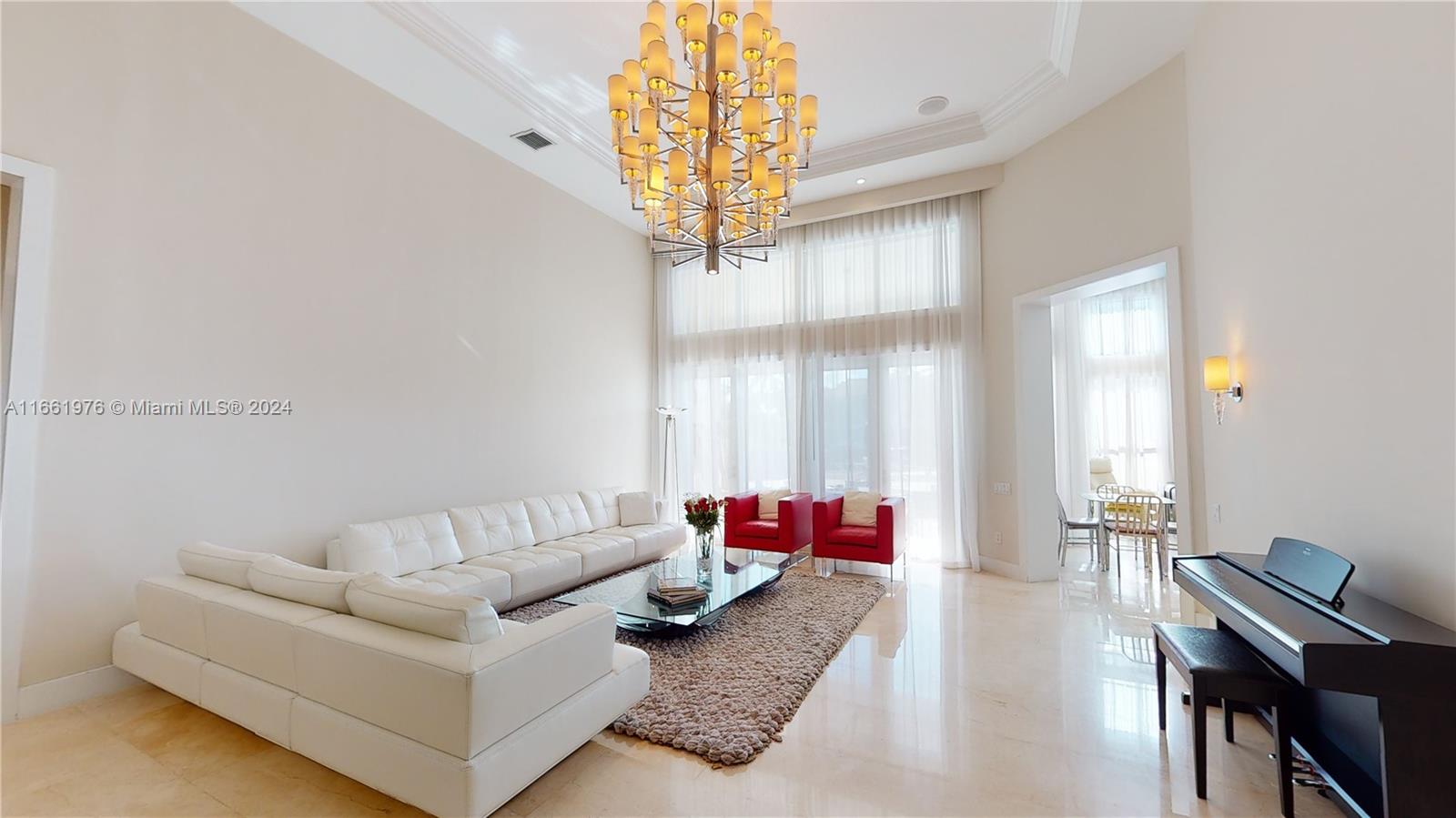 Listing Photo 10