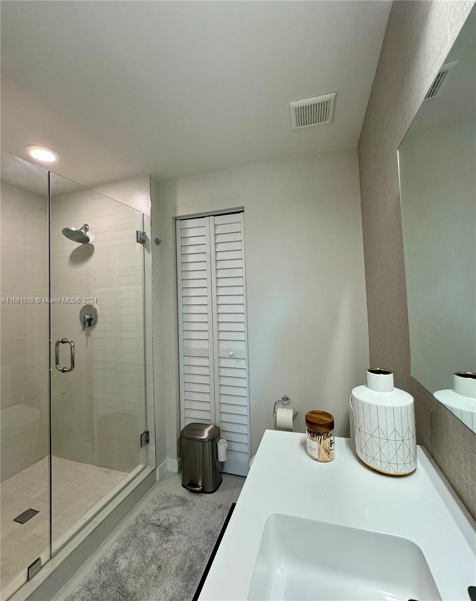 7751 NW 107th Ave #205, Doral, Florida image 10