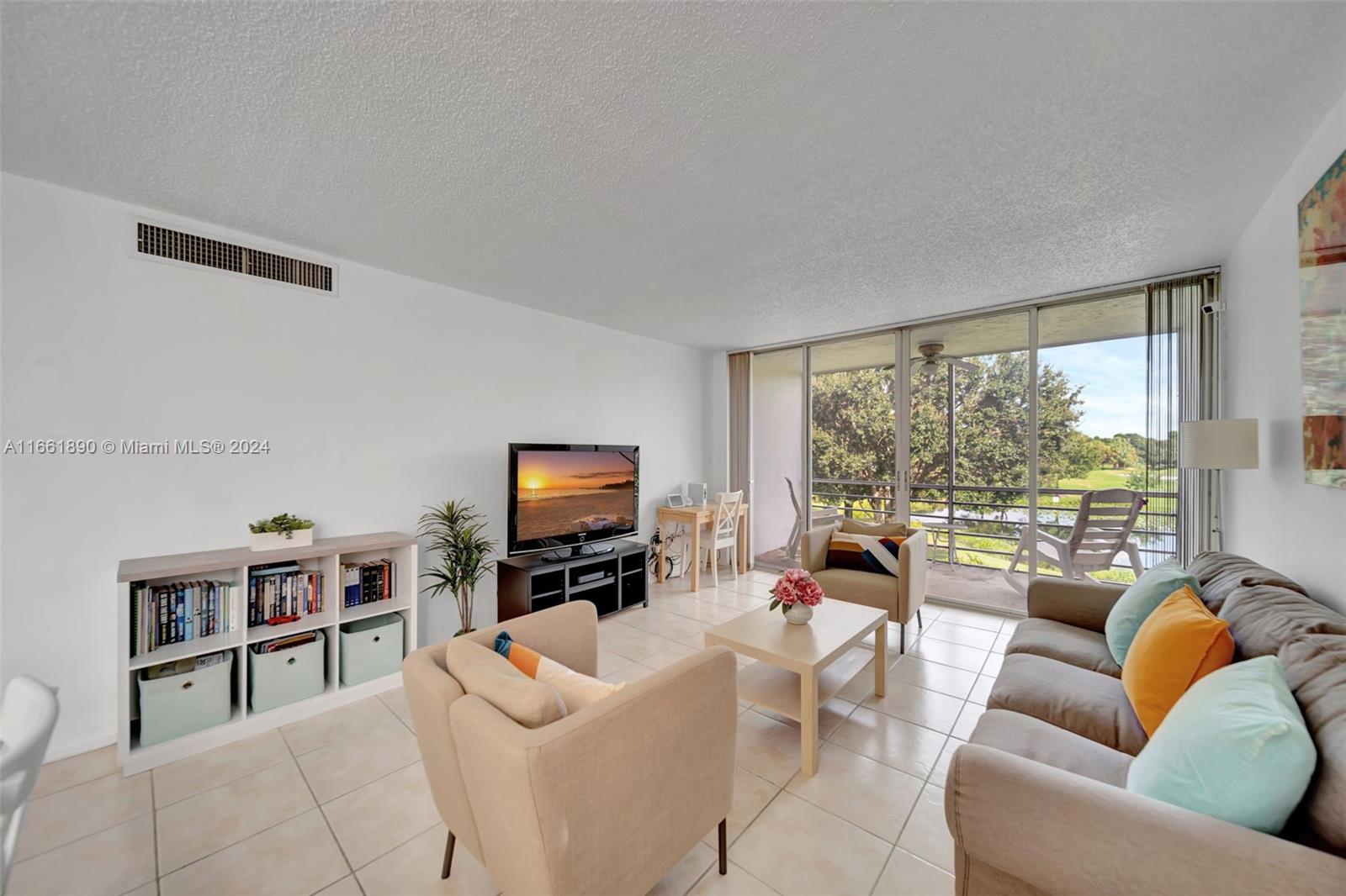 9410 Tangerine Pl #301, Davie, Florida image 7