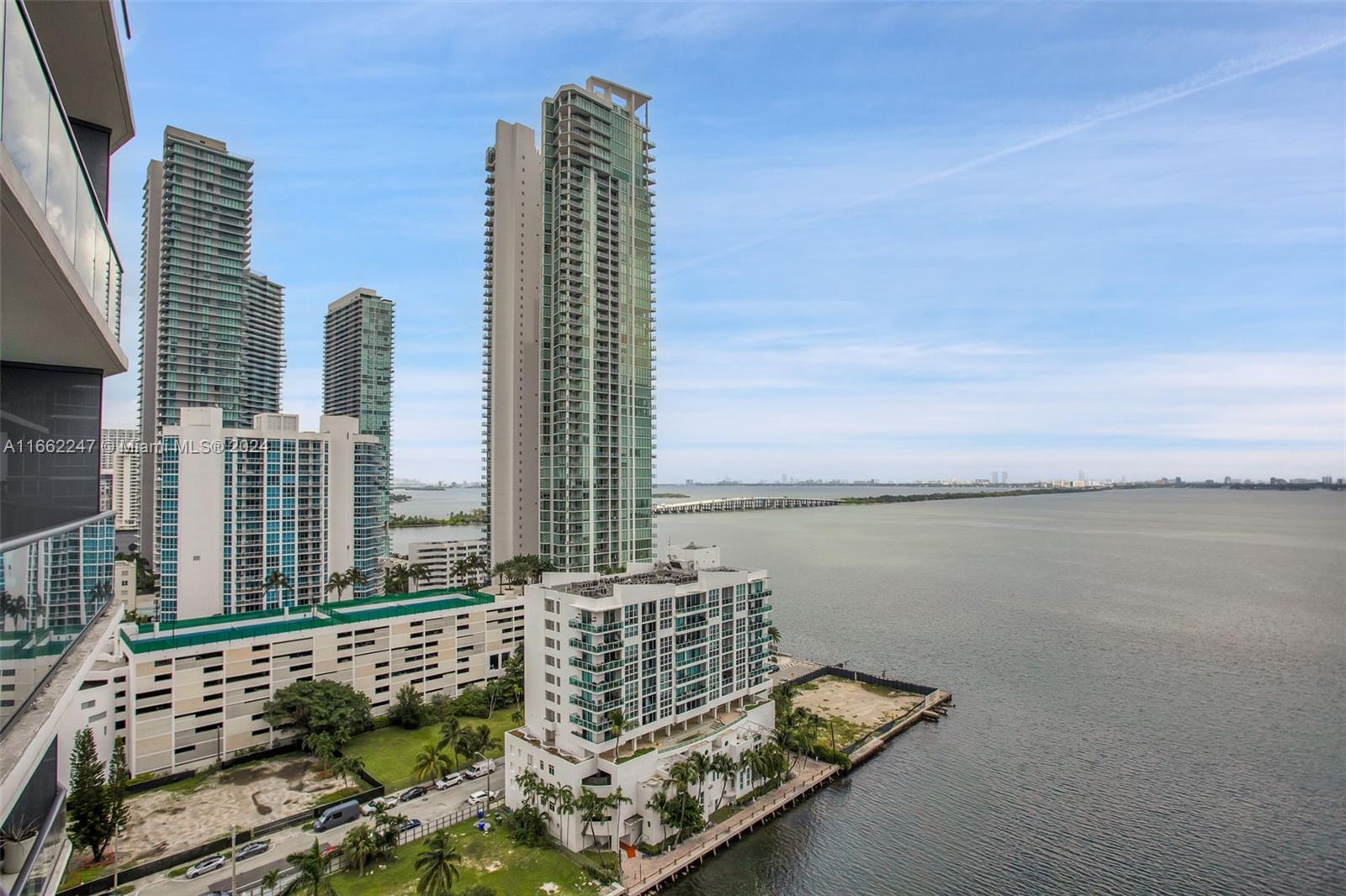 460 NE 28th St #1808, Miami FL 33137