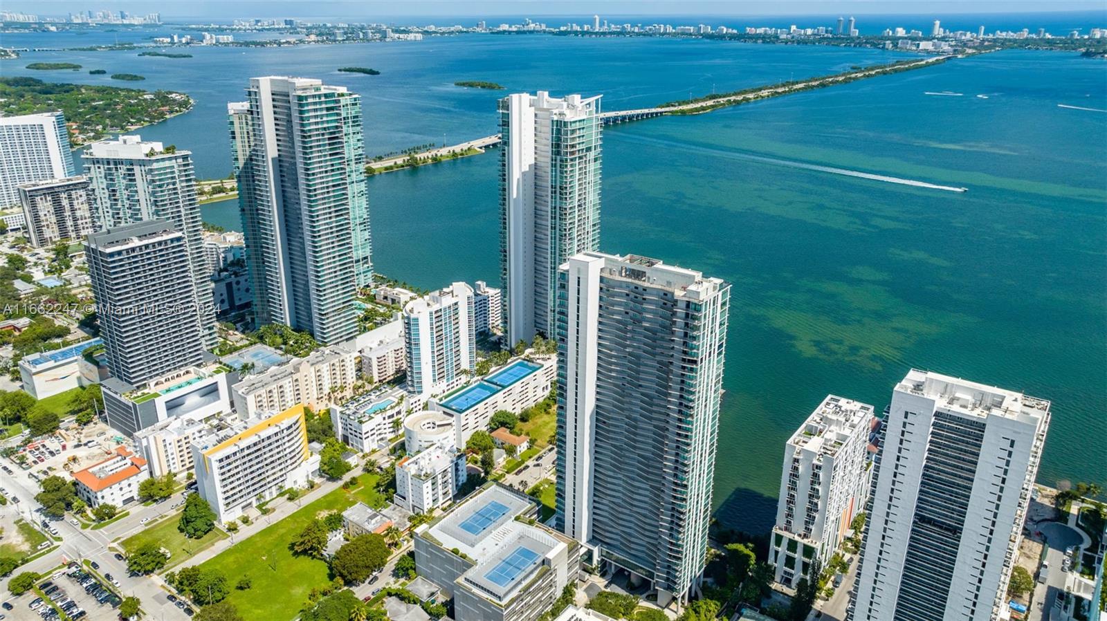 460 NE 28th St #1808, Miami FL 33137