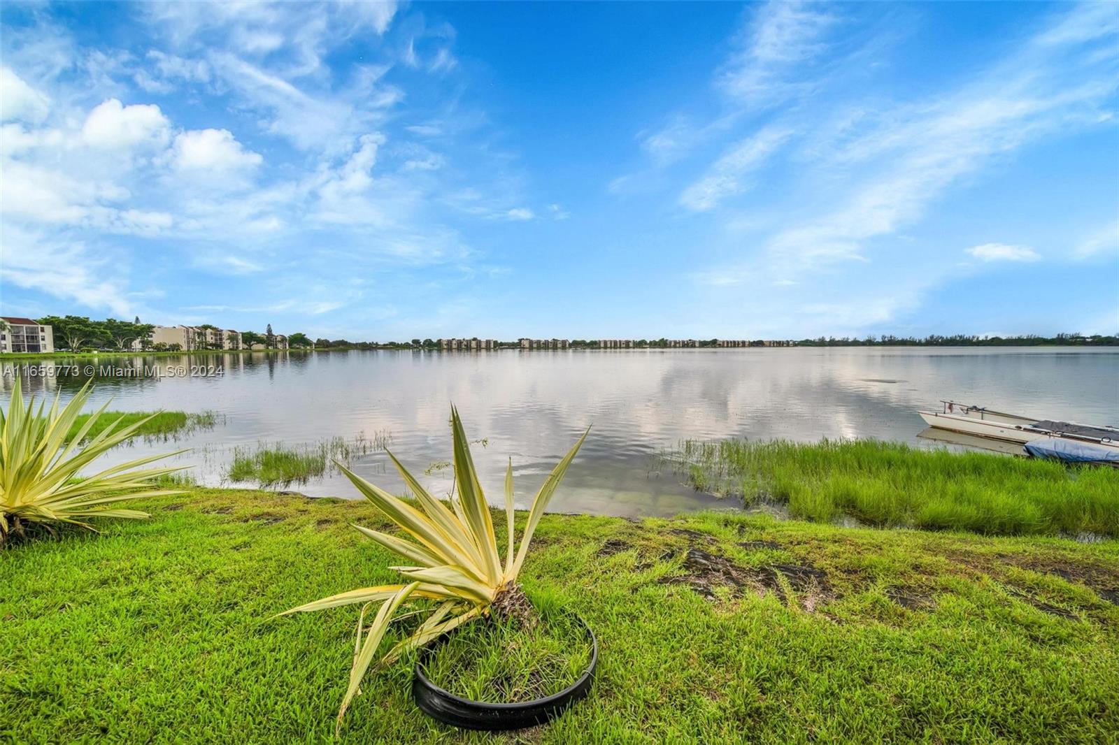 110 Lake Emerald Dr #303, Oakland Park, Florida image 31