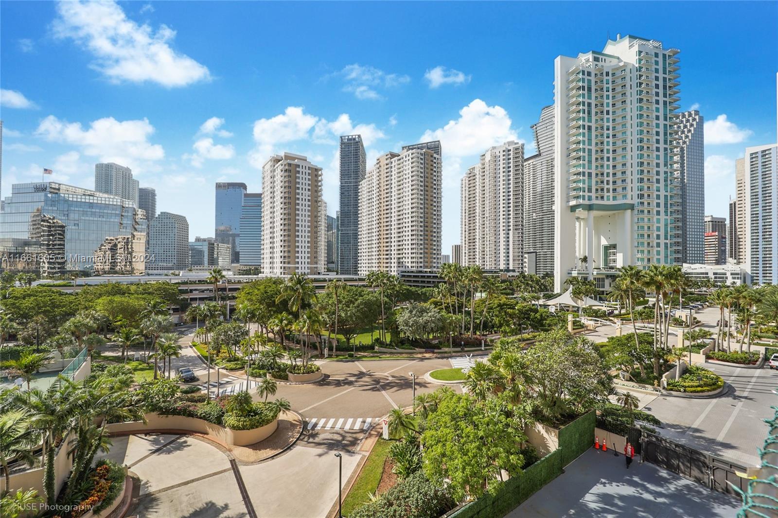 Beautiful apartment located in the heart of Miami about half a mile from the financial district. Brickell Key is a gated community within walking distance of Brickell City Centre Mall, Mary Brickell Village, Metromover and top-tier restaurants. It boasts a Walking/Jogging trail around the Island with beautiful water and city views, Restaurant, Deli, Park, Playground, Grocery Store, and Community Activities. The building offers 24-hour security, recreation room, Racquetball Court, pool with BBQ area, gym, valet parking and more. Other features include in-unit washer and dryer, 1 parking space (additional parking space available for rent) and a large balcony perfect for gatherings. Owner Financing or Lease to Own also available.  Last month deposit waived with credit score over 650.